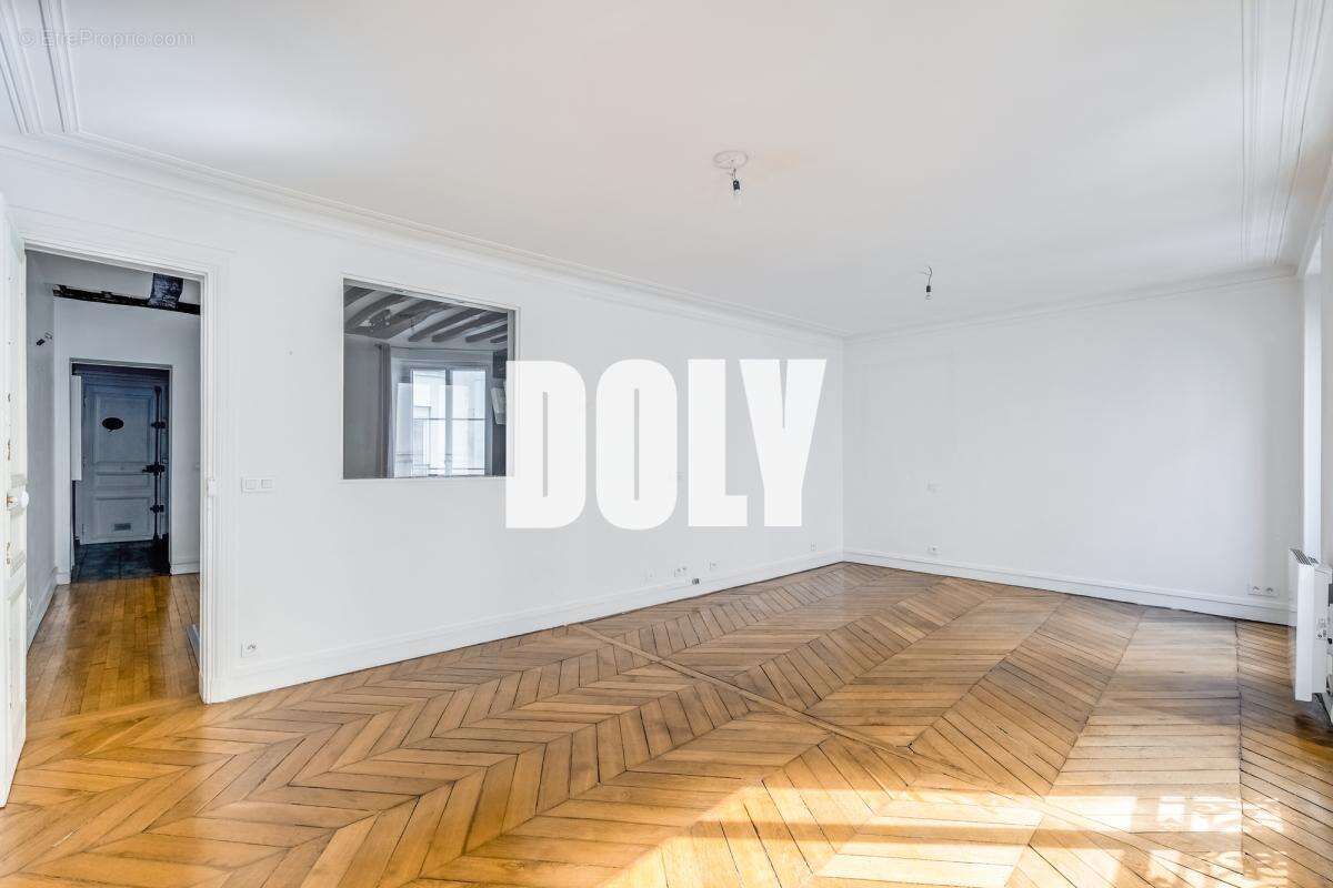 Appartement à PARIS-2E