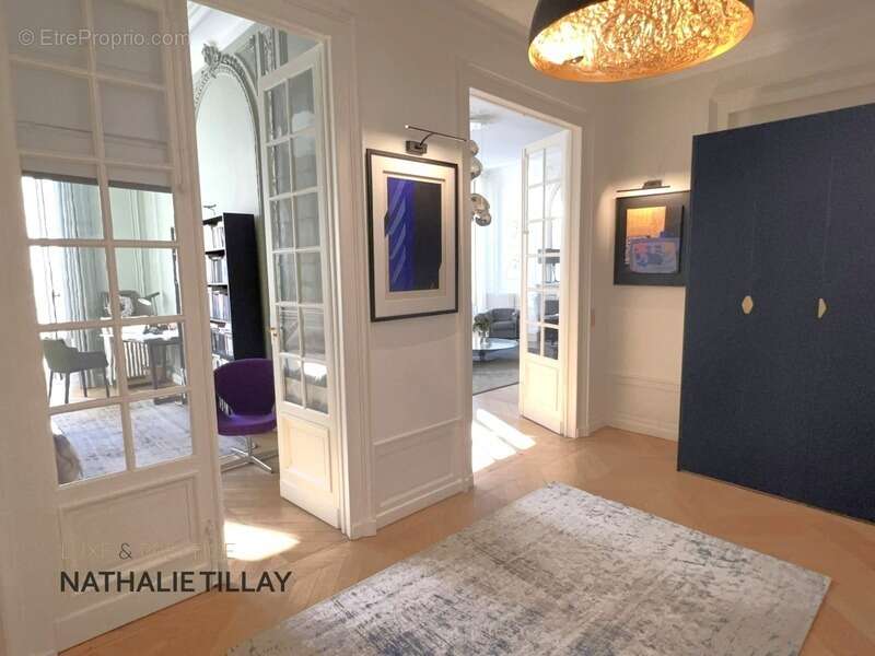 Orleans HYPER CENTRE,  appartement somptueux  de 175 m²  à vendre, dans hotel particulier - photo 9