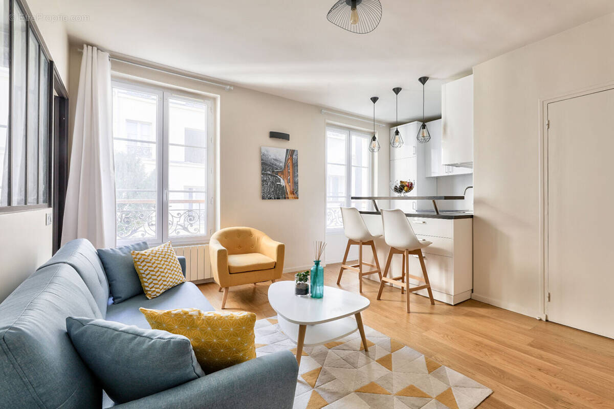 Appartement à PARIS-8E