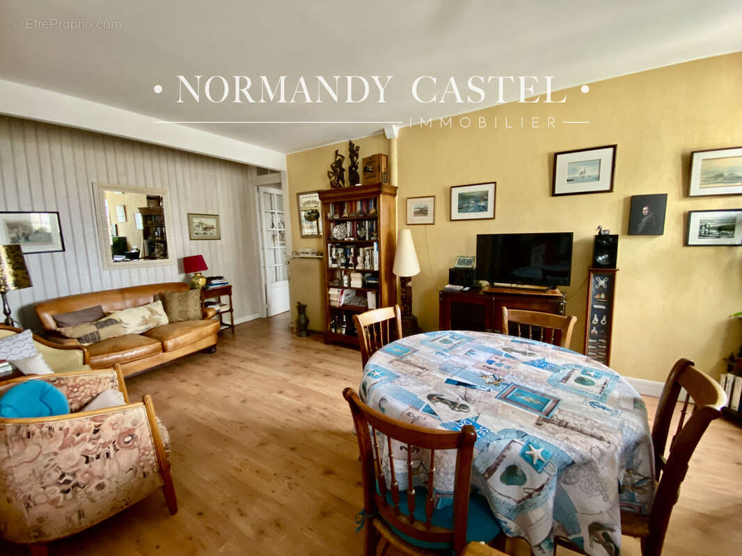 Appartement à TROUVILLE-SUR-MER