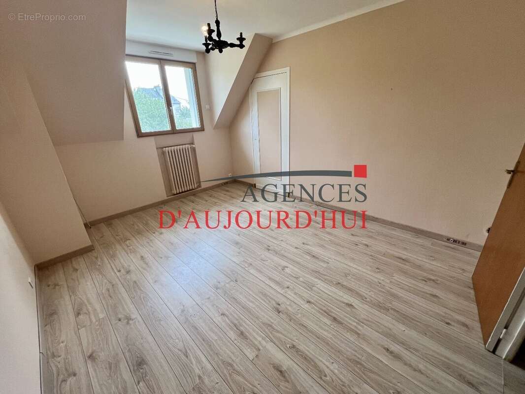 Maison à VILLERS-BOCAGE