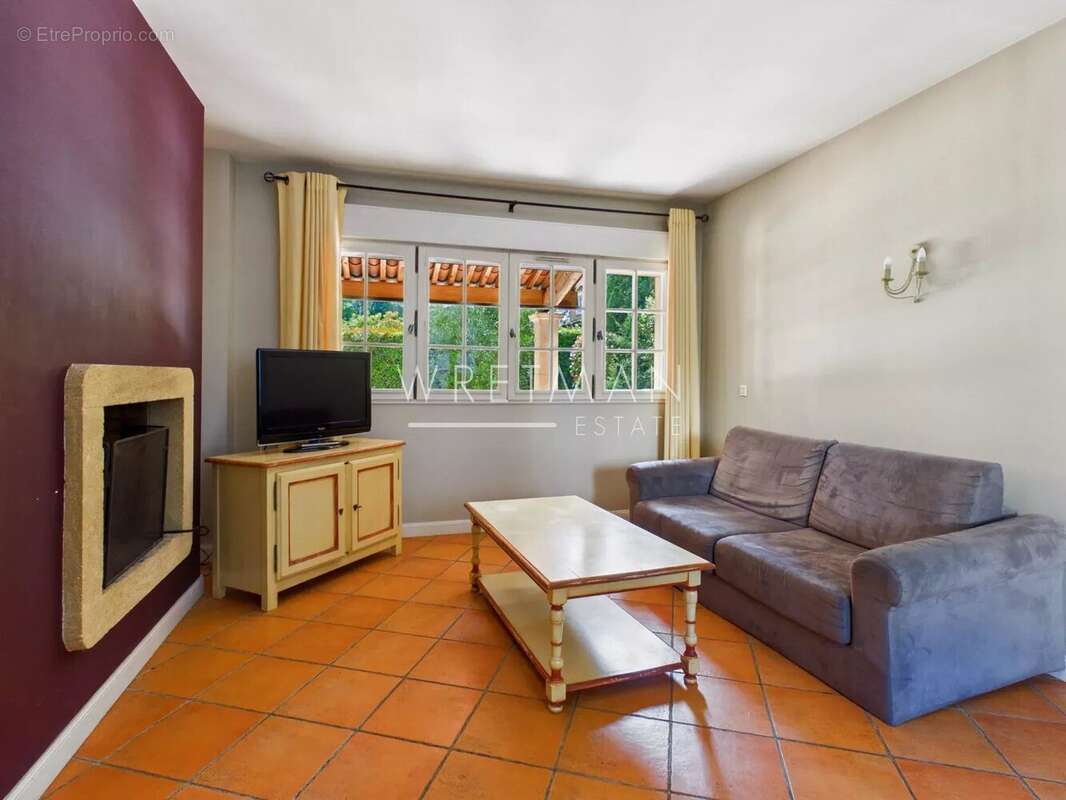 Maison à FAYENCE