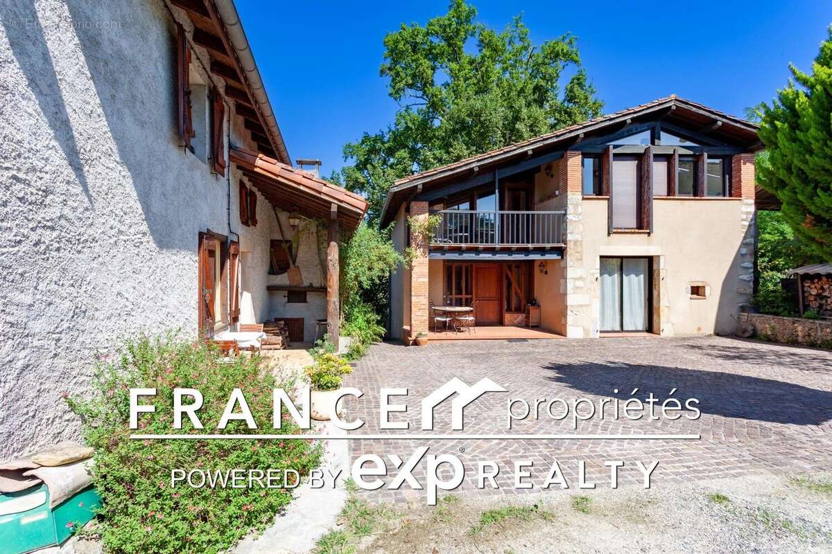 DOUSSON - Maison à SALIES-DU-SALAT