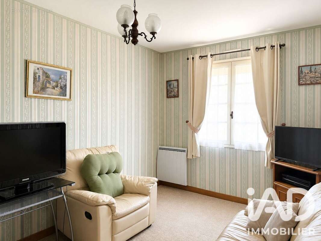 Maison 120 m² à Vaugneray  - photo 7