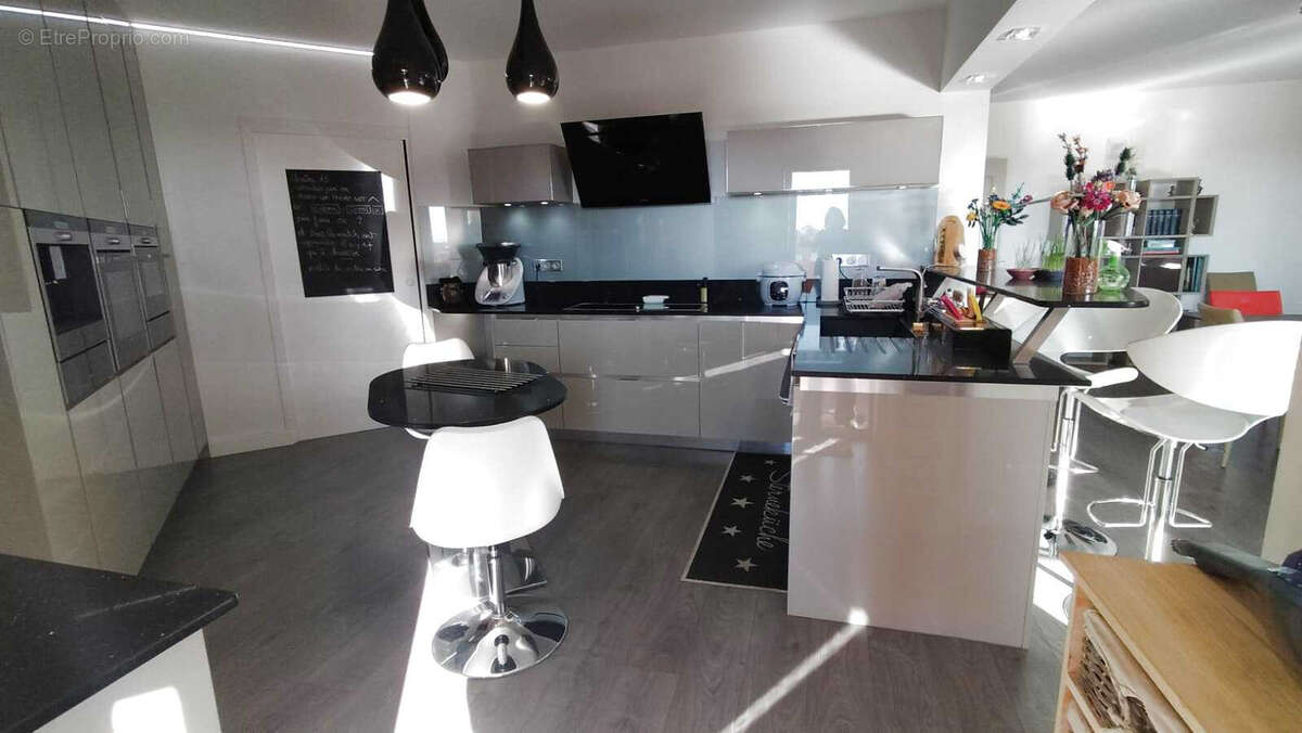 Appartement à CARQUEIRANNE