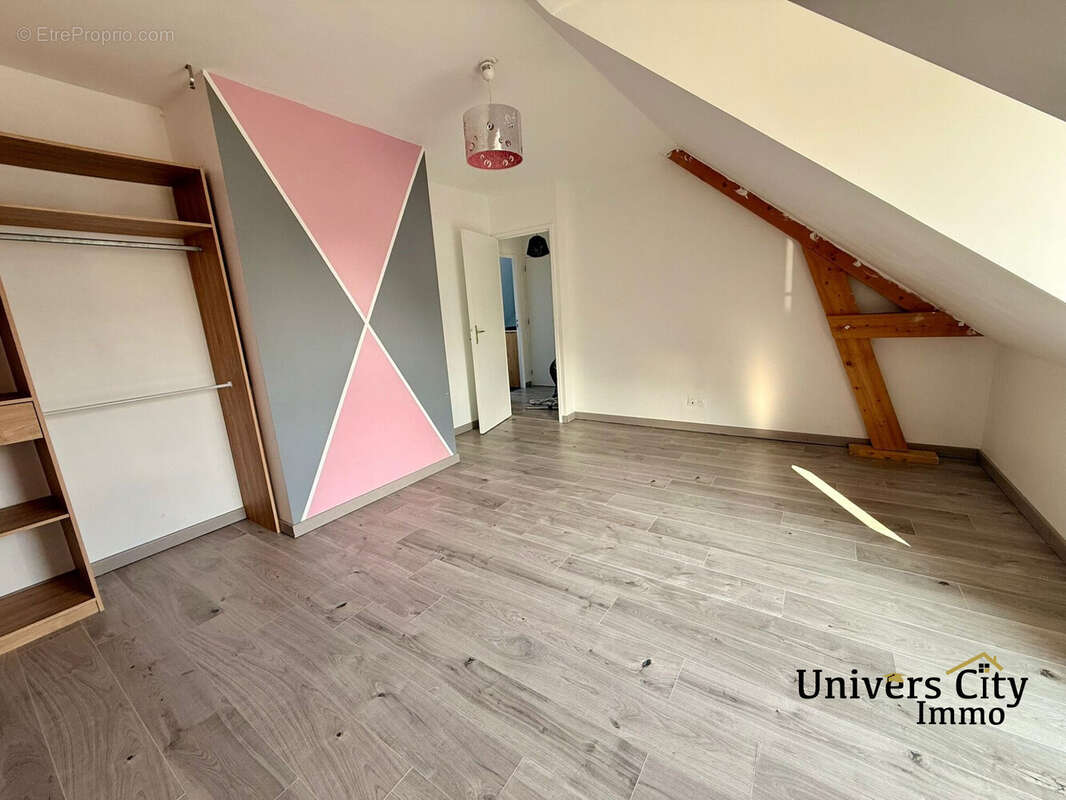 chambre 3 étage - Maison à NORT-SUR-ERDRE