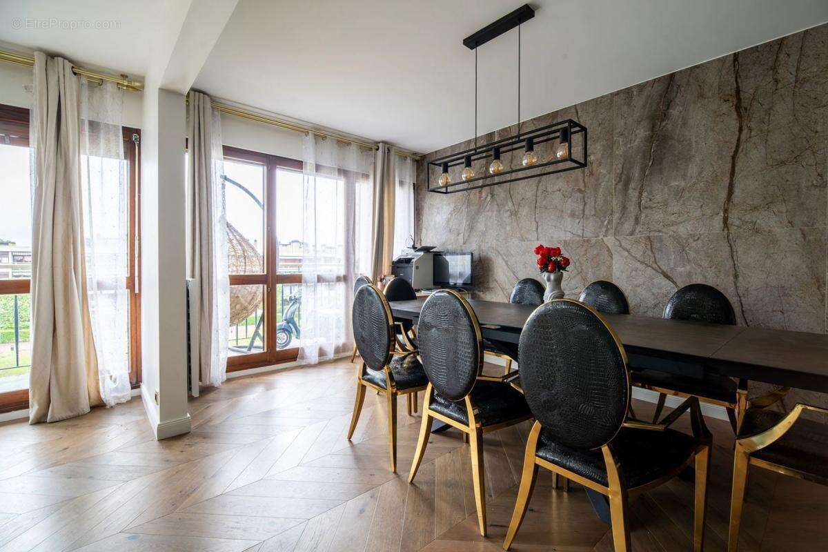 Appartement à NOISY-LE-ROI