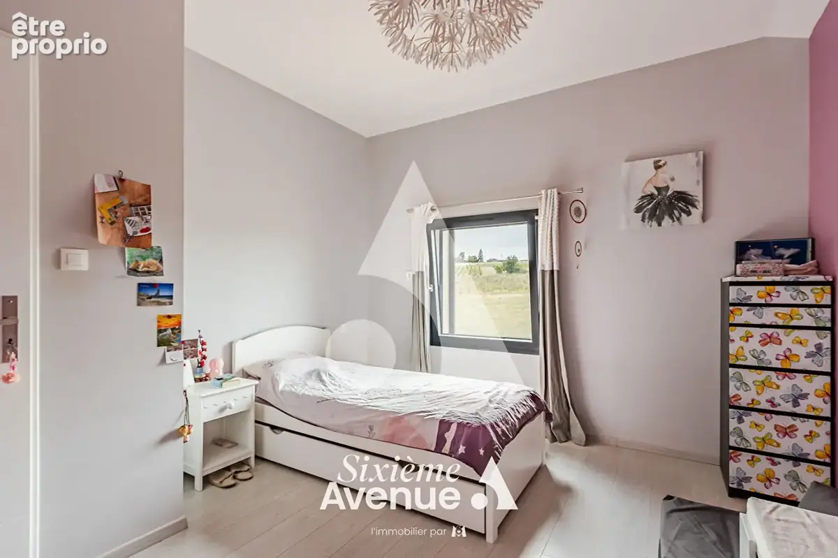 Ancien cuvage rénové de 186 m² au coeur de Charnay, Piscine, 5 chambres, Vue remarquable - photo 12