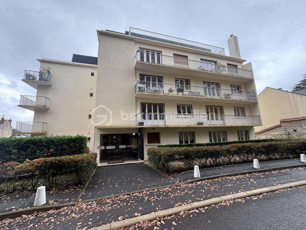 Appartement lumineux au cœur d'Avon avec doubles balcons - photo 11