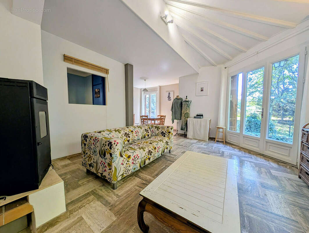 Maison à SAINT-ANDRE-DE-ROQUEPERTUIS