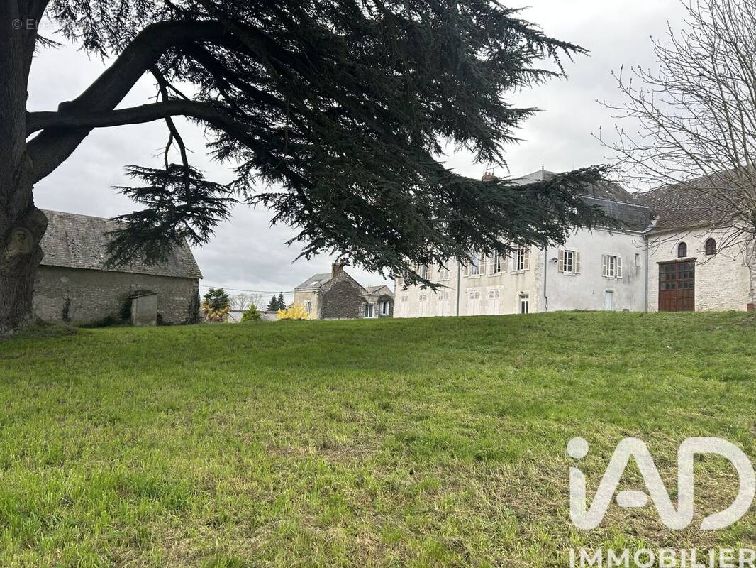 Photo 1 - Maison à TAVERS