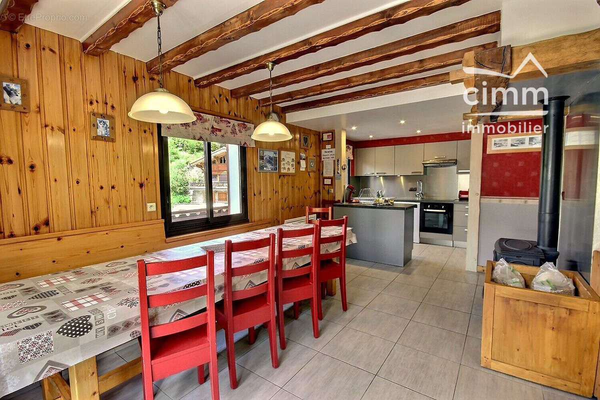 Maison 265 m² à Araches-La-Frasse  - photo 9