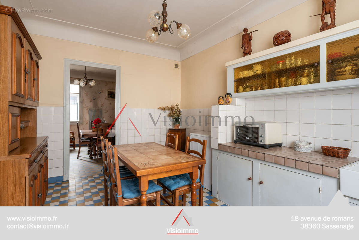 Charmant T4   68 m2 habitables / 81 m2 utiles   Fontaine - photo 2