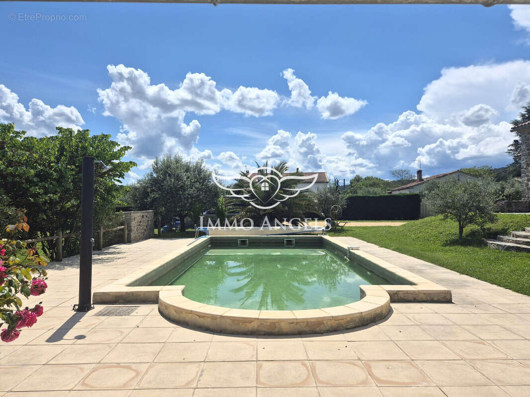 Maison à SAINT-AMBROIX