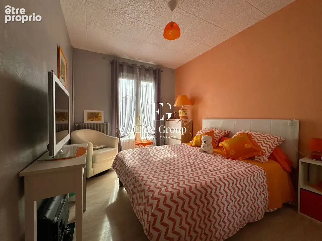 A Vendre Maison - Tonnay Charente - 90 m² - 2 Chambres + 1 Studio - Garage - photo 9