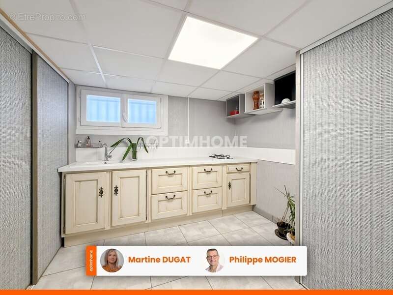 MAGNET (03) – Maison familiale de 185,65 m² habitables – Entièrement rénovée – 4 chambres – 2 grands garages - photo 35