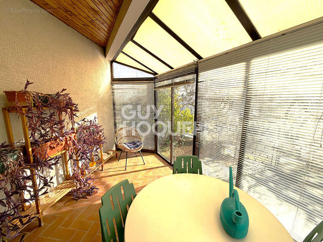 Maison à L'HAY-LES-ROSES