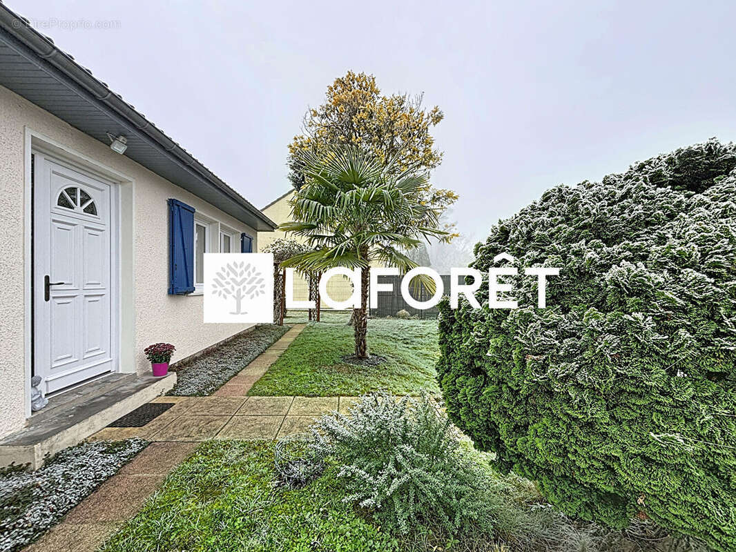 Maison à MOISSY-CRAMAYEL