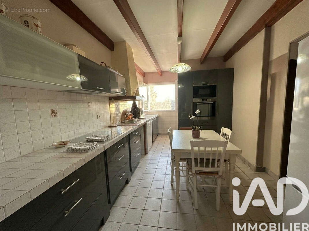 Maison 371 m² à Marcenais  - photo 9