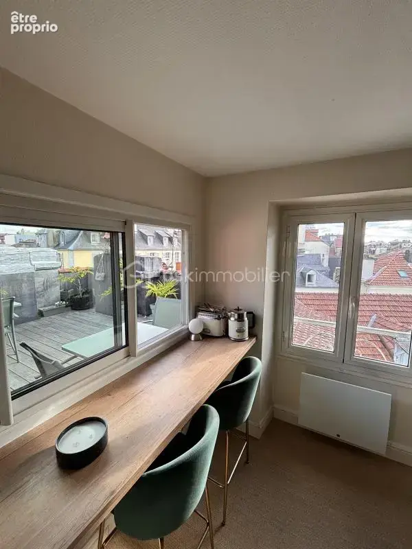 Pau centre - dernier etage -terrasse 18 m2- esprit 'roof top' - photo 12
