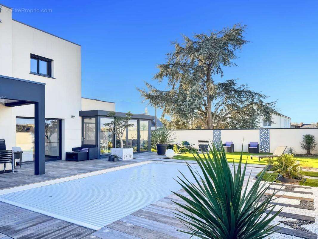 Maison à LES PONTS-DE-CE