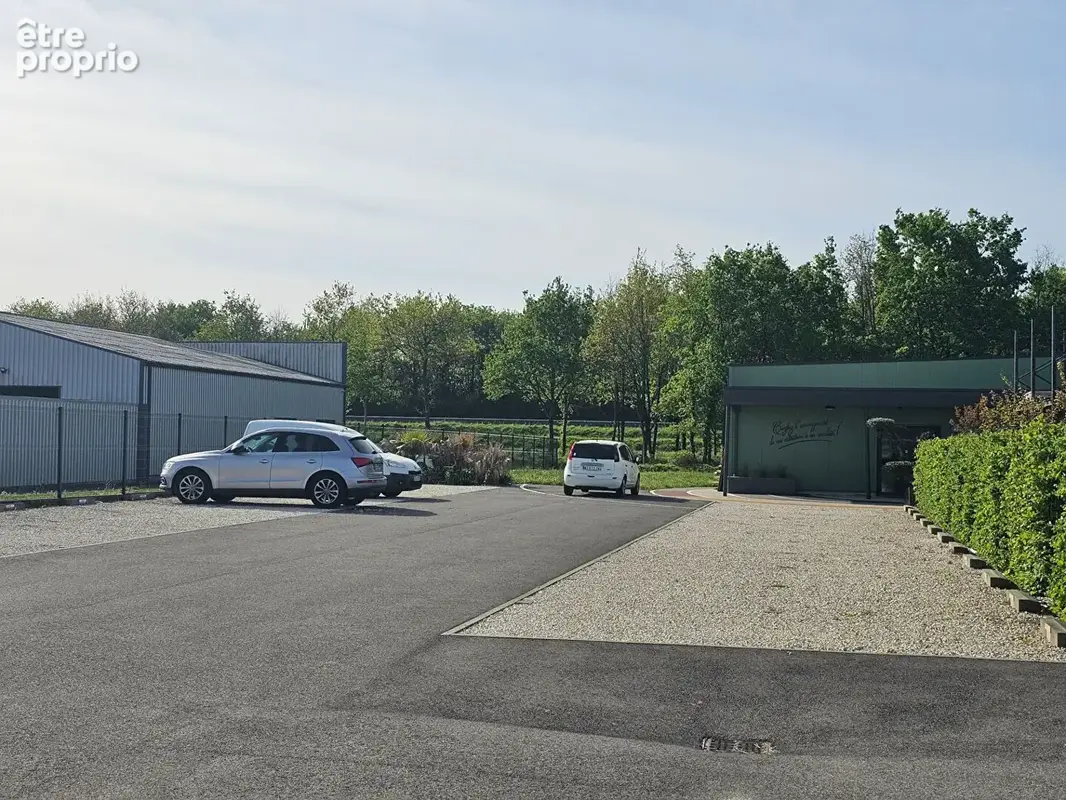 Commerce à LANDERONDE