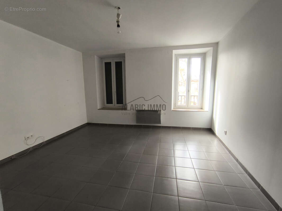 Maison rénovée, équipée dans village recherché - photo 12