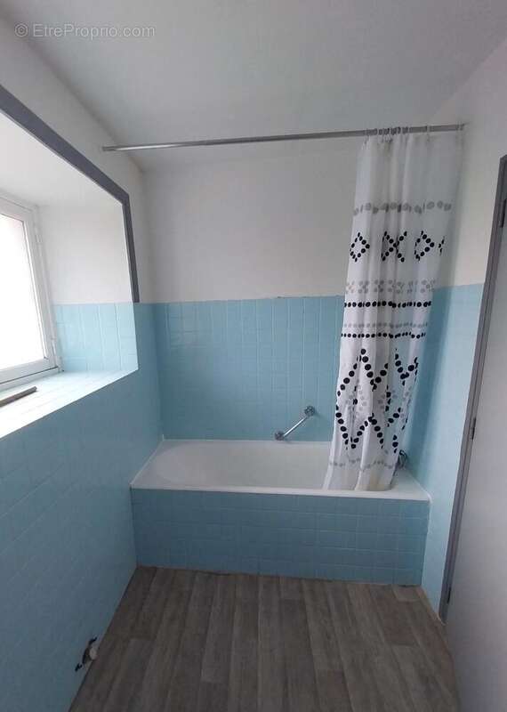 Maison à SAINT-CARADEC