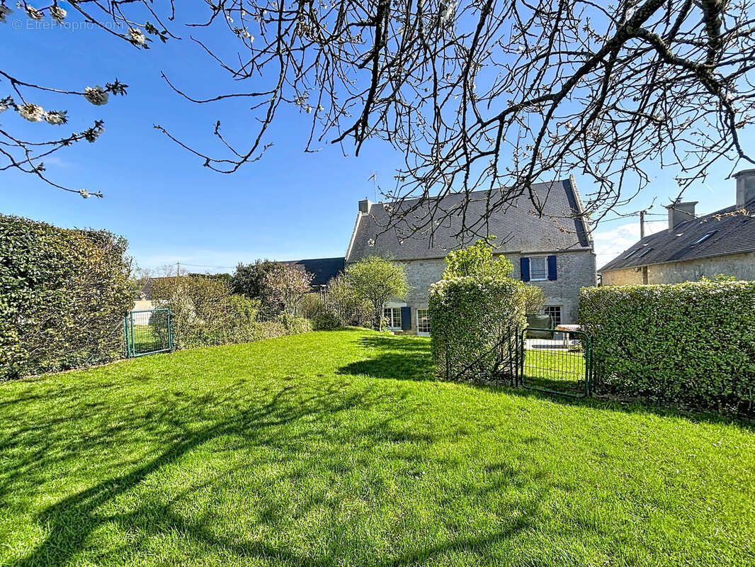 Maison à ISIGNY-SUR-MER