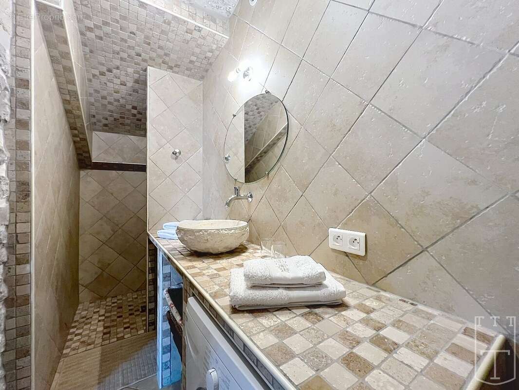 Maison à SAINT-ALBAN-AURIOLLES