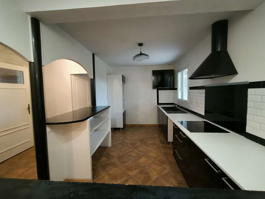 Maison à SAINT-CHRISTOL-LES-ALES