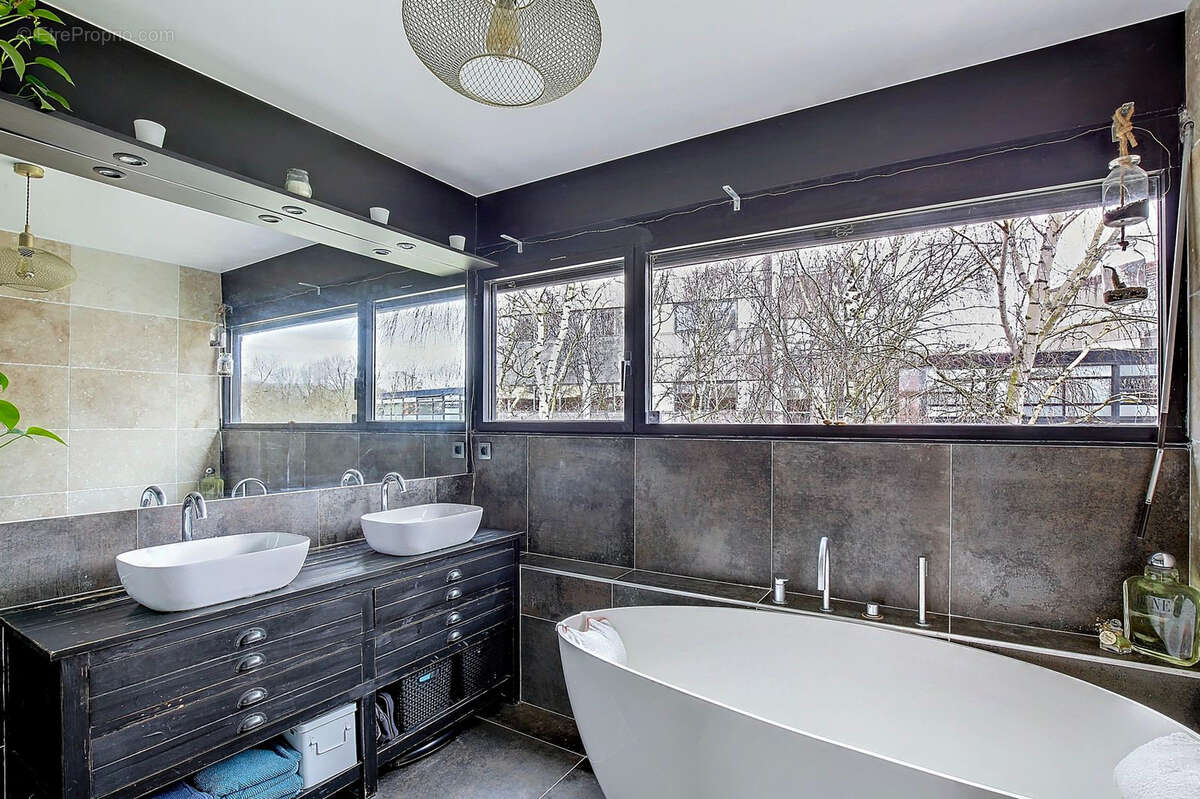 Appartement à MONTIGNY-LE-BRETONNEUX