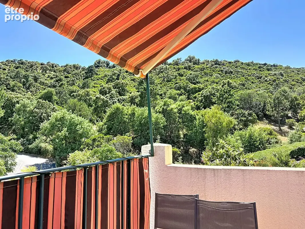 Mazet duplex vue mer & collines avec terrasse & parking à cavalaire sur mer - photo 11