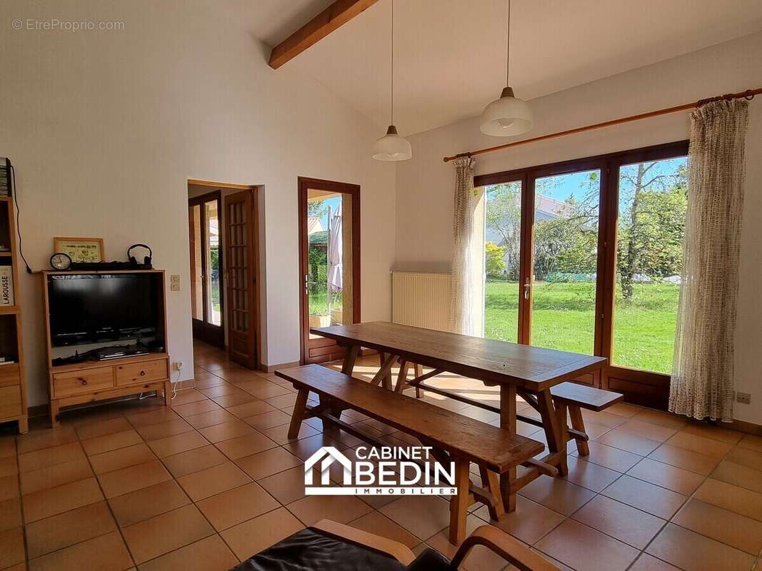 Maison 152 m² à Saint-Orens-De-Gameville  - photo 6