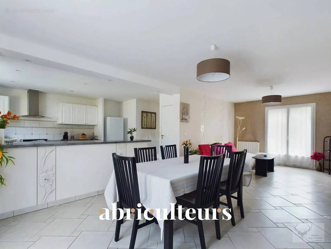 Maison à BETHISY-SAINT-MARTIN