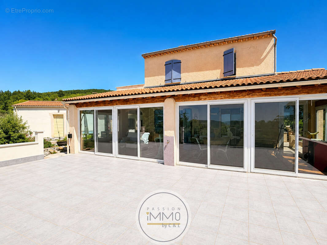 Maison  294 m2 avec terrasse - jardin - cuisine d'ete - photo 5