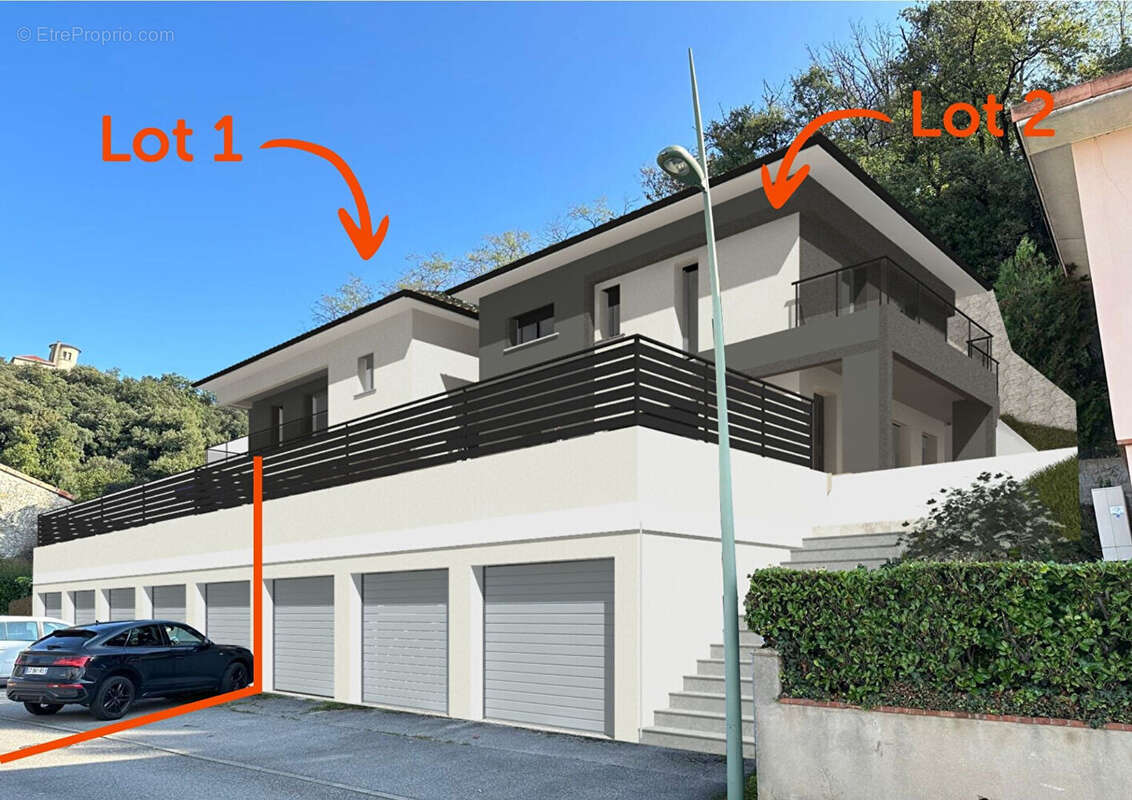 Terrain à SAINT-PERAY