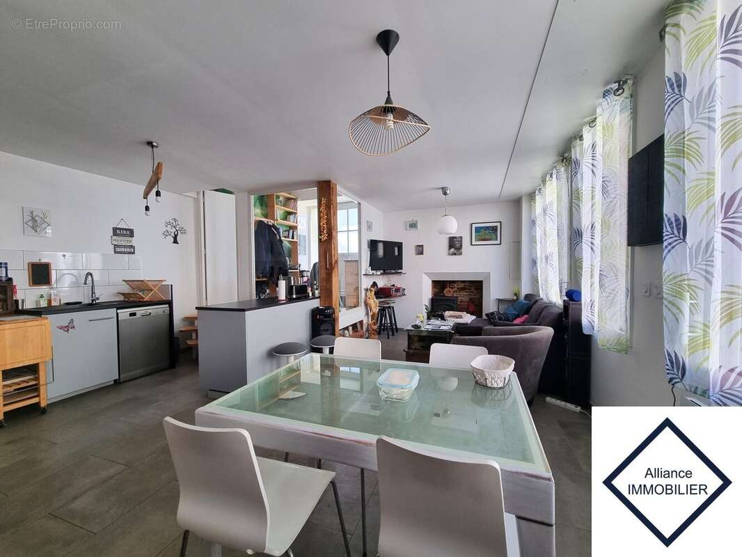 Maison à MONTAUBAN-DE-BRETAGNE