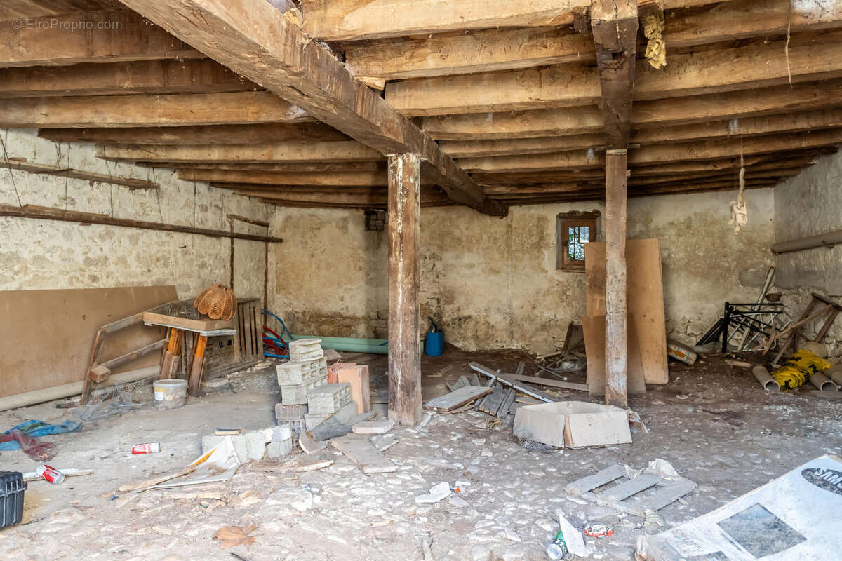 Maison de village à renover - photo 9