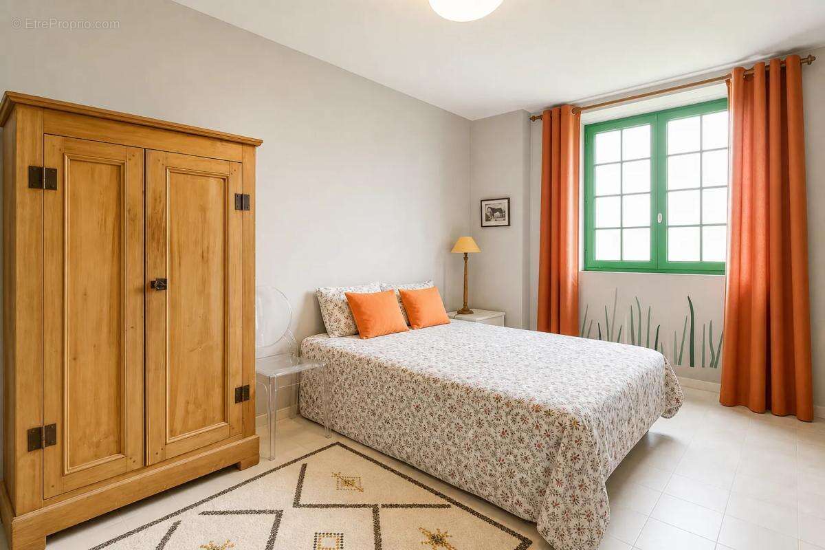 Maison rénovée 230 m² à Fyé - photo 12