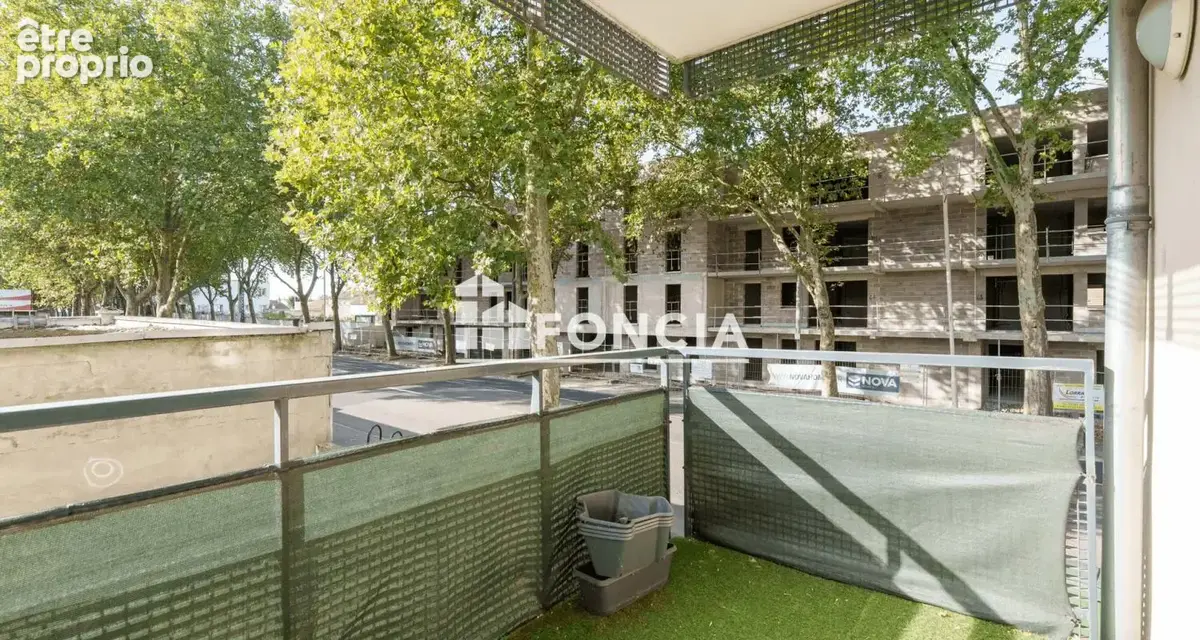 T4 avec Balcon et 2 parkings dans Résidence récente - photo 2