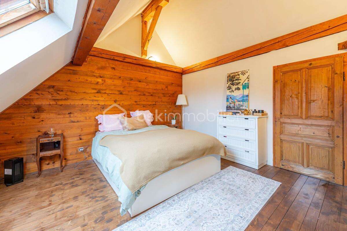 Exclusivité : LA ROCHE SUR FORON  Appartement spacieux de caractère + annexe indépendante avec jardin - photo 6