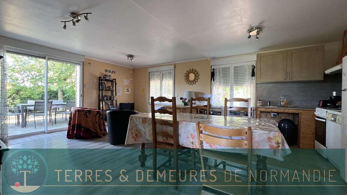 A vendre Propriété touristique de charme au cur de la campagne normande, offrant un cadre paisible et un fort potentiel d'activ - photo 17