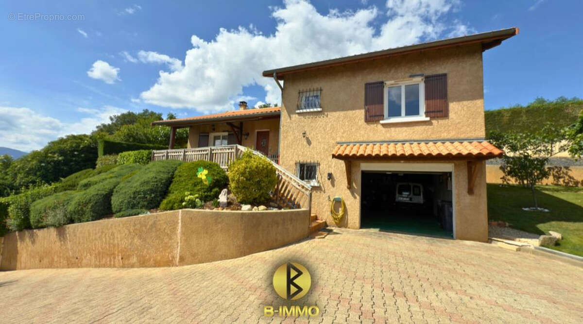 Maison à LE PEAGE-DE-ROUSSILLON