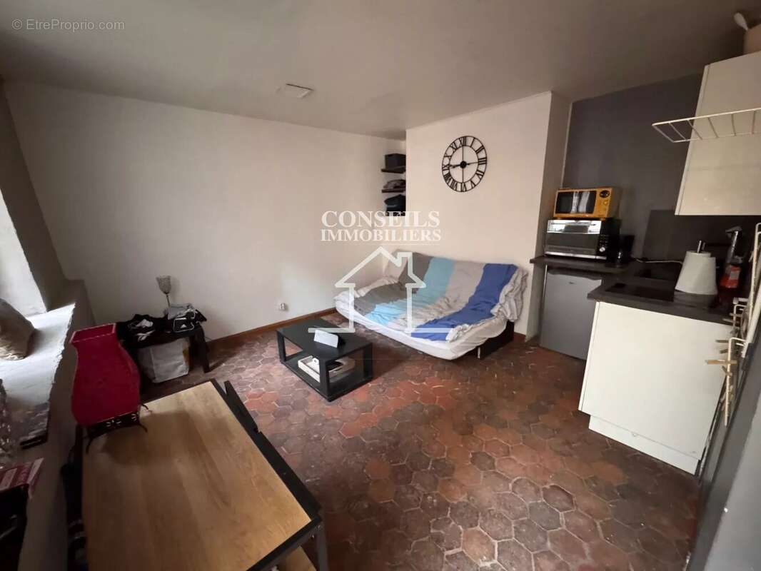 Maison à VILLENEUVE-SUR-YONNE