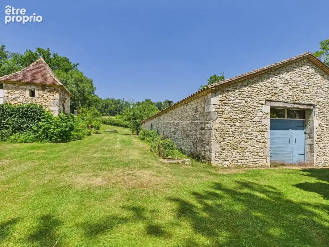 Proche d'Eymet - Belle maison en pierre avec pigeonnier, grange et piscine - photo 20
