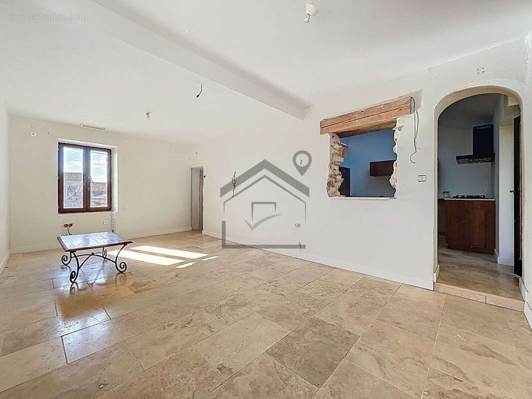 Maison 79 m² à Vitrolles  - photo 4