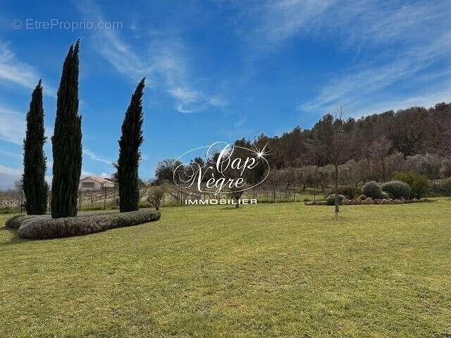 Maison à LE CANNET-DES-MAURES