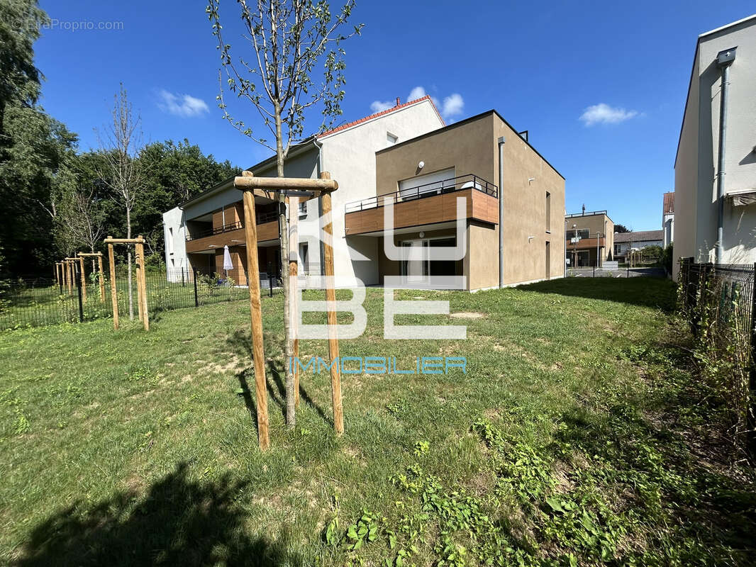 Appartement à NORROY-LE-VENEUR