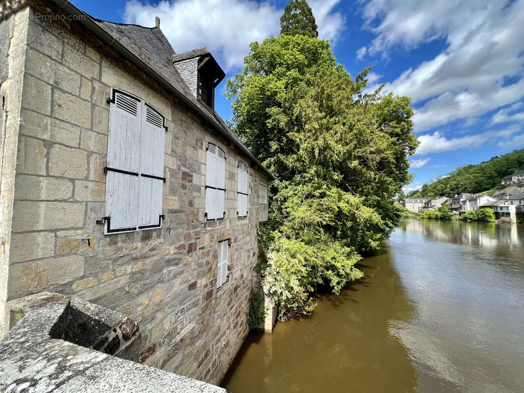 Maison à TERRASSON-LAVILLEDIEU